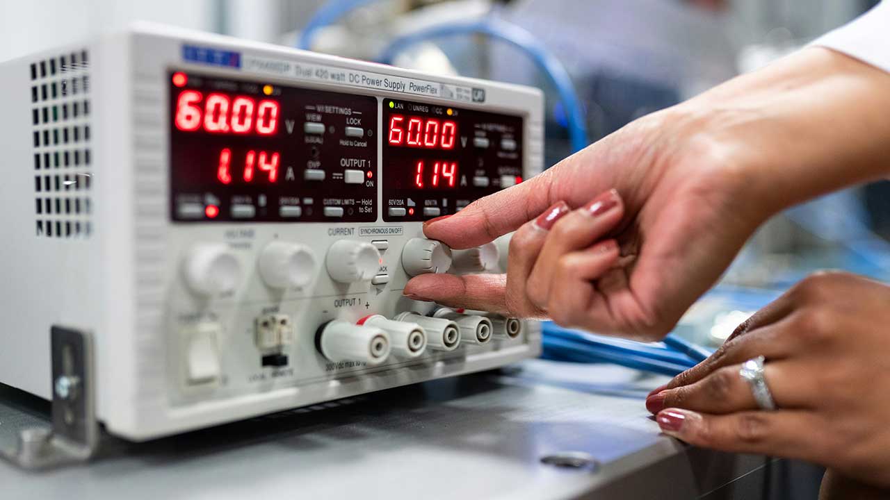 Electrical Engineering & Instalasi Panel Gedung Perkantoran